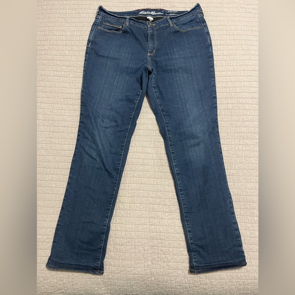Eddie Bauer Denim - Eddie Bauer Women's Fleece Lined Slightly Curvy Straight Jeans Size 14